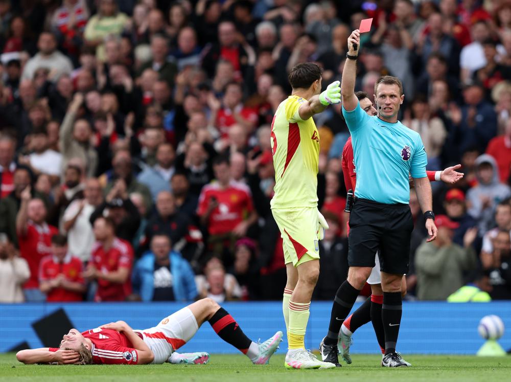 阿森纳发布第三球衣：晨霜白为主基调！