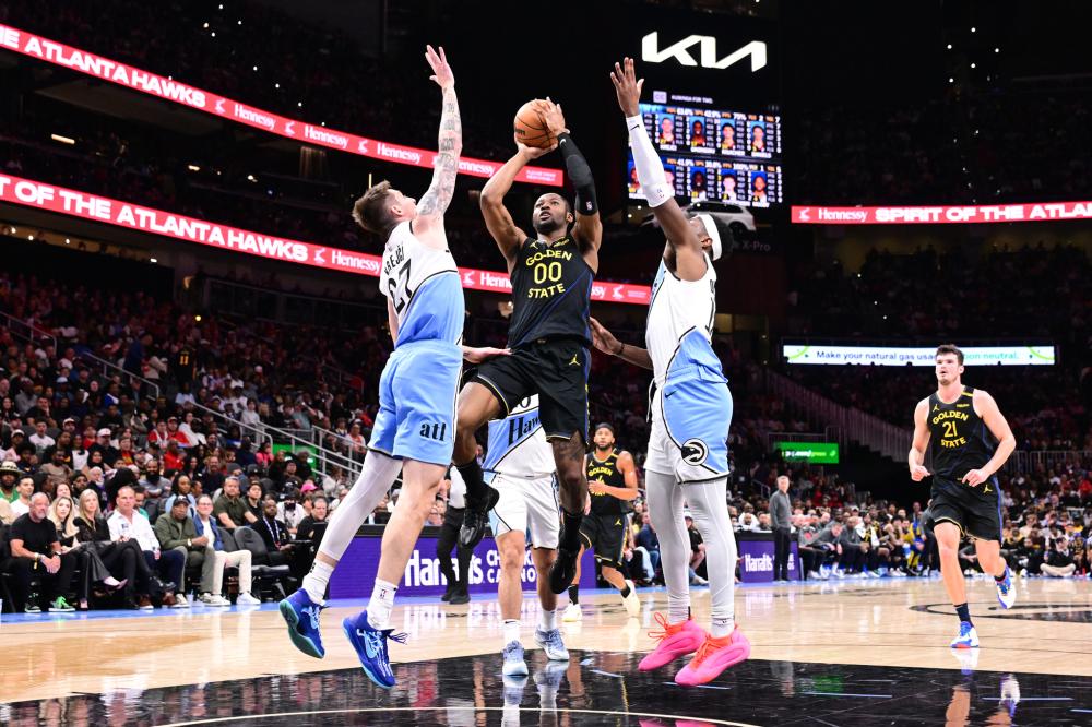 洛杉矶快船以131-116击败黄蜂，哈登55分刷新个人得分纪录，成为首位在两支球队保持得分纪录的球员。