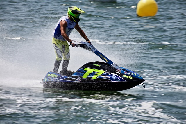 活塞队史35+10+10场次：康宁汉姆2场，其他球员合计2场