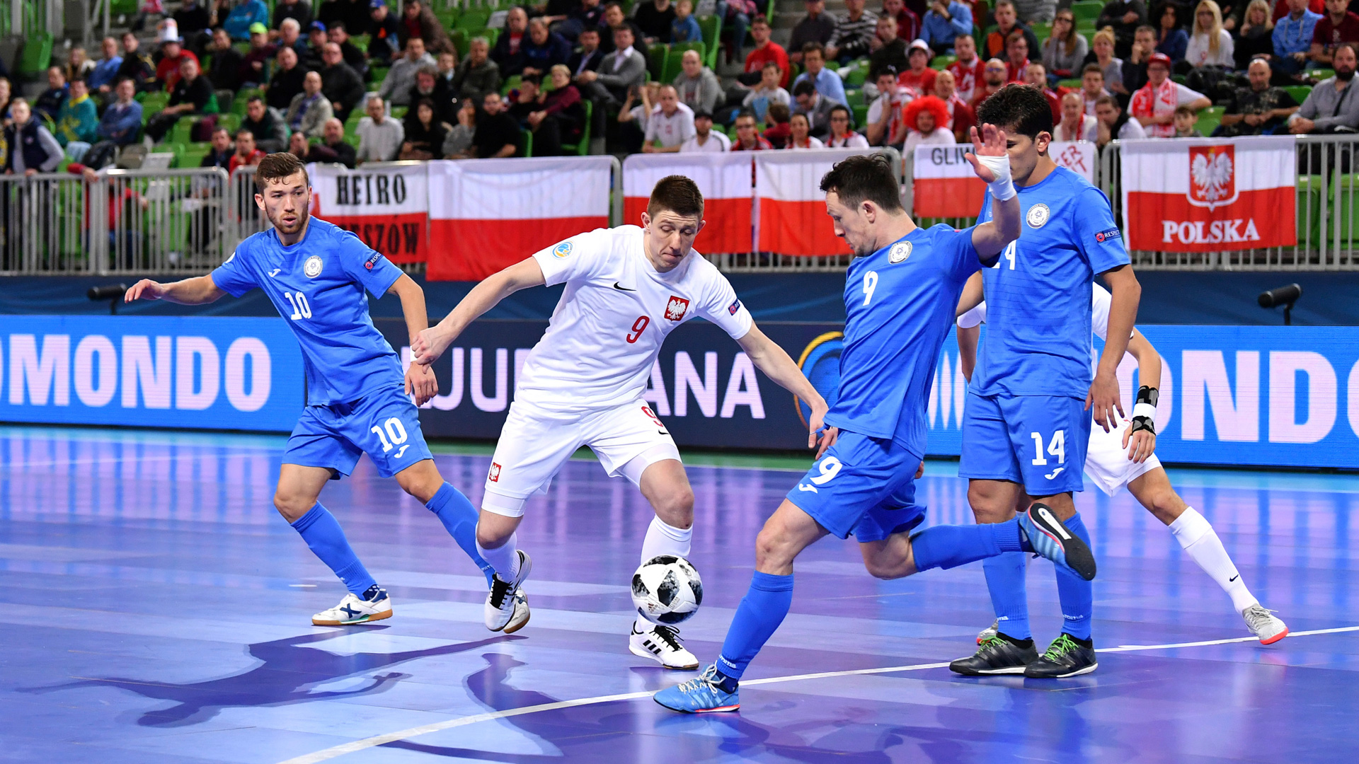 贝林厄姆：球员百分百支持阿隆索，我们知道外界纷扰毫无帮助